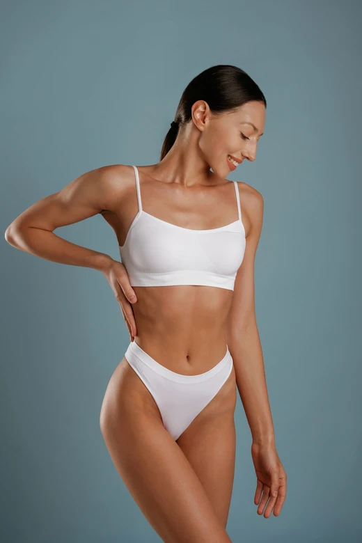 Mulher em roupa de ginástica
